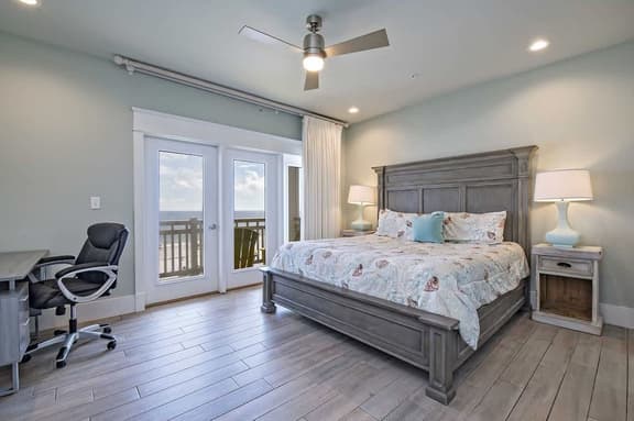 Lemonshello BeachFront, Hot tub, Heated Pool, 8 bedrooms - Image 1